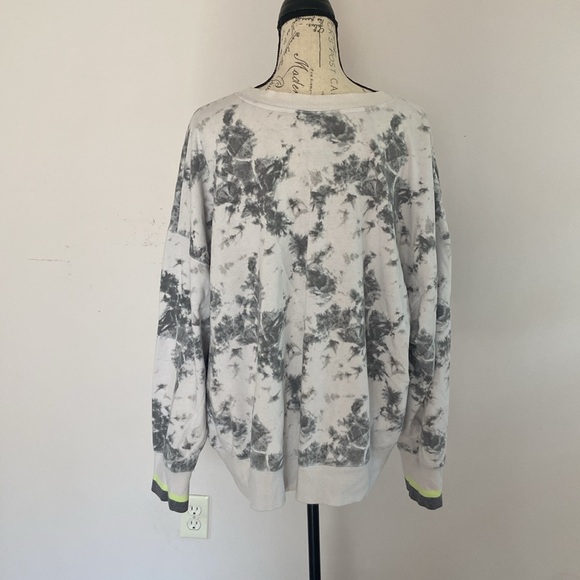 Secret Treasures 3x Sweater - Picture 4 of 4